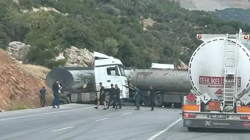 Gaziantep'te tanker faciası ucuz atlatıldı: Tonlarca yakıt asfalta saçıldı