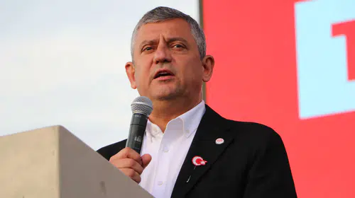 Özgür Özel'den Balıkesir'de 'halkın partisi' vurgusu: Sandıkta büyük buluşma mesajı