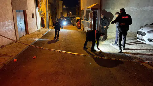 Eskişehir'de alacak verecek kavgası kanlı bitti: Evinin önünde pusuya düşürüldü