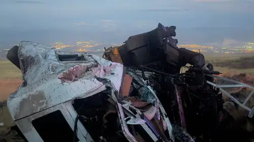 Niğde'de korkunç kaza: Kontrolden çıkan vinç devrildi