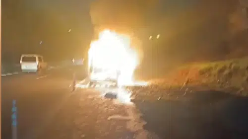 TEM bağlantı yolunda korku dolu anlar: Seyir halindeki araç küle döndü