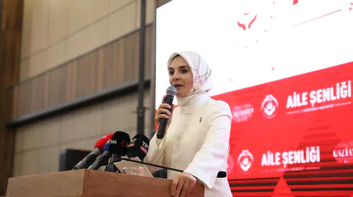 Bakan Göktaş'tan Gaziantep'te aile vurgusu: Gençlere 250 bin liraya varan destek