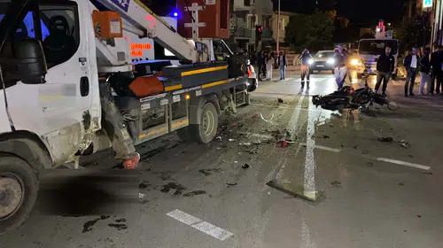 İnegöl'de gece vakti acı kaza: Motosikletli genç hayatını kaybetti