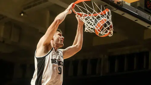 Beşiktaş, 13 sezon sonra döndüğü EuroLeague'de ilk galibiyetini aldı