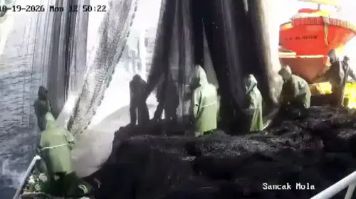 Karadeniz'de acı kaza: Ağ çekerken devrilen vinç balıkçıyı hayattan kopardı