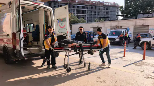 Mobilya atölyesinde talihsiz kaza: Merdivenden düşen işletmeci hastanelik oldu