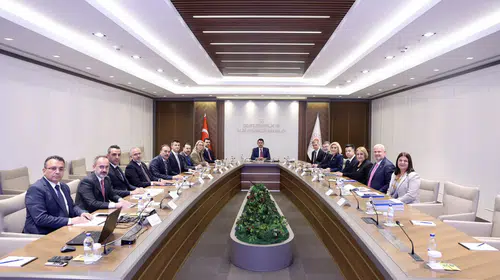 İzmir'in geleceği için Ankara'da kritik zirve: Bakan Kurum ve Başkan Tugay bir araya geldi