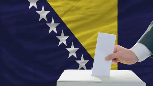 Bosna Hersek sandık başında: Devlet Başkanlığı Konseyi'nin yeni isimleri belli oldu