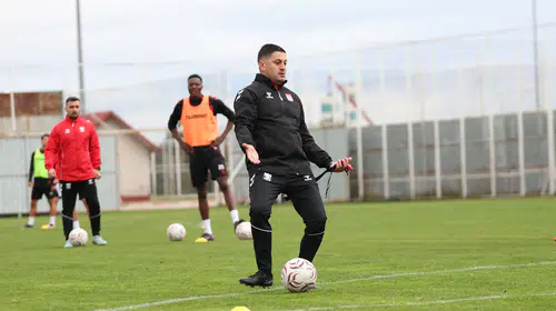 Sivasspor'da teknik direktörlük koltuğu Çağdaş Çavuş'a emanet