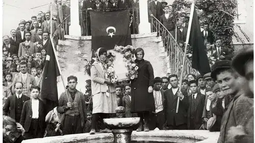 Demirci'de asırlık Cumhuriyet hatırası: 1928'in izleri 98 yıl sonra tekrarlandı