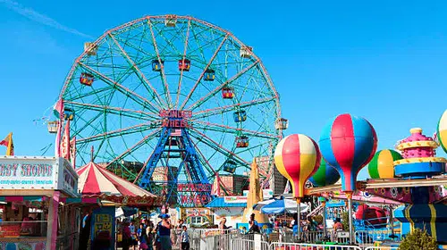 Georgia'daki lunaparkta korkunç kaza: Eğlence yerini yasa bıraktı