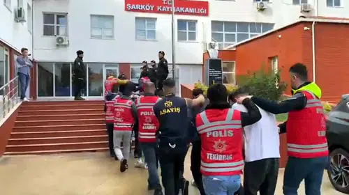 Polis süsü vererek 19 milyon lirasını aldılar: 8 ilde eş zamanlı operasyon