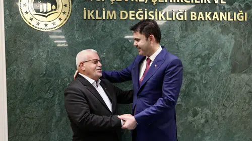 Depremin acı tanığı Bayram Kahraman Bakan Kurum'un konuğu oldu