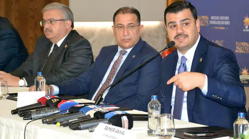 Eyyüp Kadir İnan'dan Özgür Özel'e sert çıkış: Sokağa çıkamazsınız