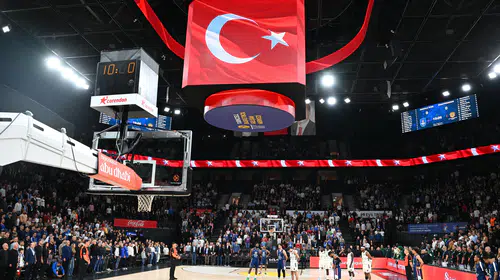 Anadolu Efes evinde devleşti: Panathinaikos'a geçit yok