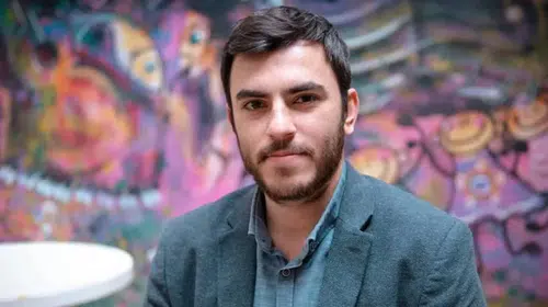 Gazeteci İsmail Arı tutuklandı