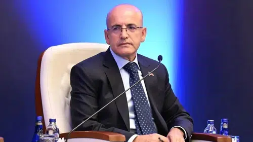 Mehmet Şimşek'ten fon krizi açıklaması: Yeni düzenlemeler için 2027 başını işaret etti