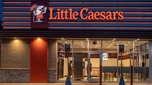 Little Caesars Pizza Türkiye'de el değiştirdi: Dinçerler Group'un 2029 hedefi 1000 şube