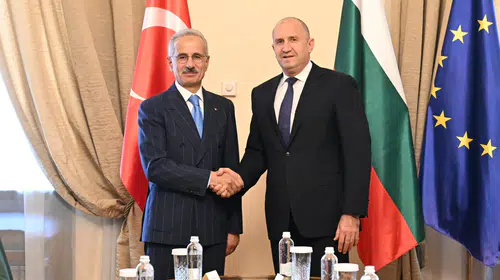 Uraloğlu ve Radev ulaştırma bağlantılarını görüştü