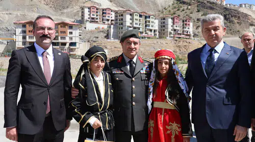 Komutanın memleket buluşması hemşehrilerin taleplerini gündeme taşıdı