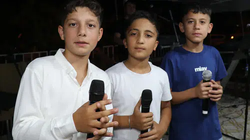 Oltulu genç müzisyenler sahne performanslarıyla beğeni topladı
