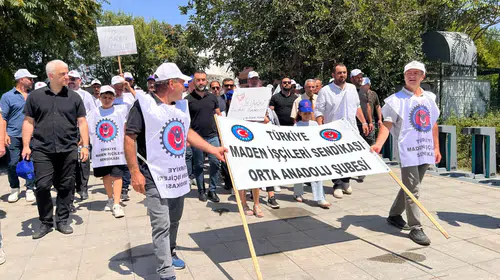 Maden işçileri tazminat hakları için Ankara’da eylem başlattı