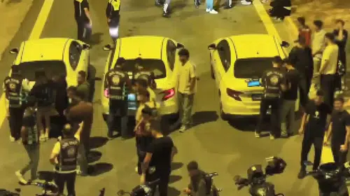 Eyüpsultan'da dronlu denetim: Otoyolda akrobasi yapan 58 motosikletli yakalandı