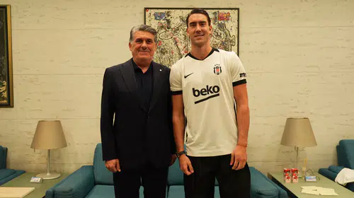 Vlahovic’in lisansı için İtalya’dan izin bekleniyor