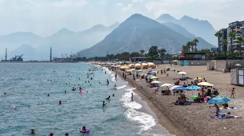 Antalya’da nem oranı görüşü kısıtladı