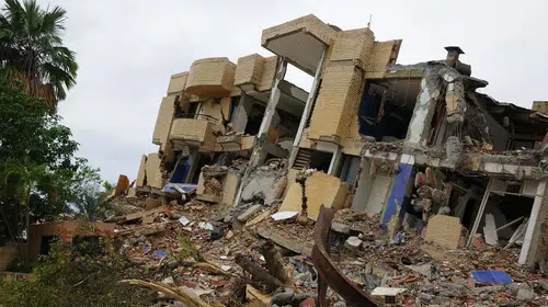 La Guaira'da kayıp sayısı 1579: Deprem felaketinde bilanço ağırlaşıyor