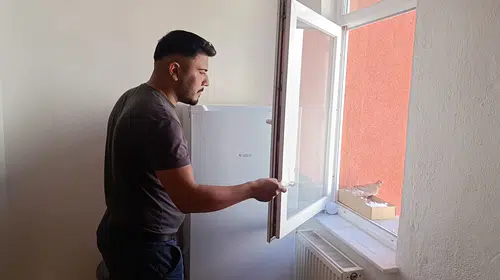 Pencere kenarındaki misafir: Kumruya gönüllü koruyuculuk