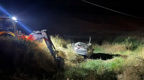 Lice'de gece kazası: Otomobil ile TIR çarpıştı, 2 kişi öldü