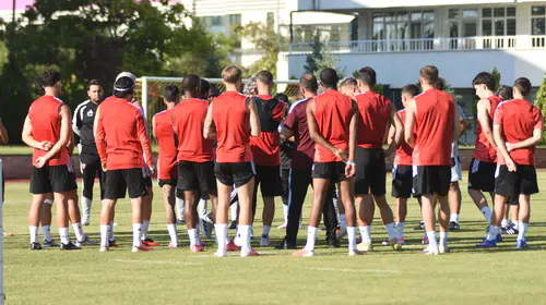 Kayseri'de zirve takibi: Metro Holding Kayserispor, Bursaspor'u ağırlamaya hazır