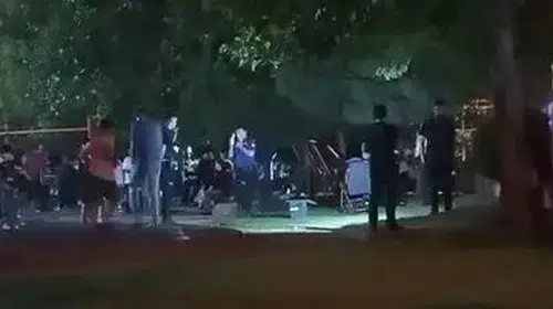 Sultangazi'de bebek arabasında silah şoku: Genç anne parkta polisi aradı