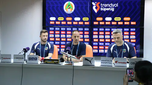 Alanyaspor'un galibiyetinde duran top antrenörünün imzası: Pereira'dan kritik değerlendirme