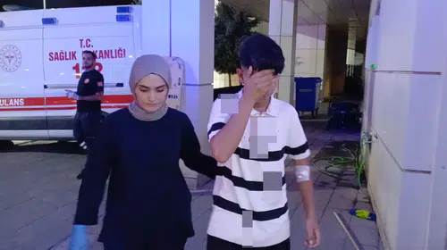 Aksaray'da duraktaki şakalaşma bıçaklı kavgaya dönüştü