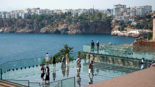 Antalya'nın 2 bin yıllık Hıdırlık Kulesi, seyir terasıyla yeniden hayat buldu