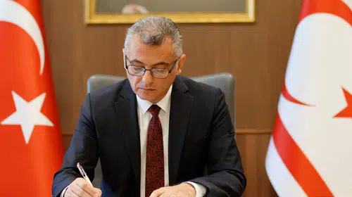Barça Akademi'nin Kıbrıs'taki Kampını İptal Ettiren Baskılar Erhürman'ı Harekete Geçirdi: Üç Mektup Gönderdi