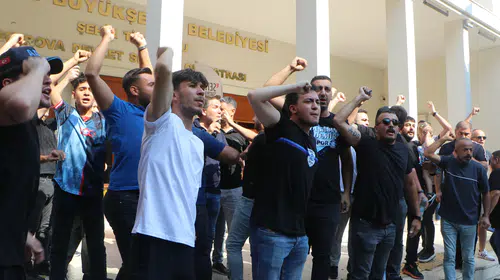 Adana Demirspor eyleminde bariyer gerilimi