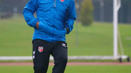 Karşıyaka'da Basatemür'den 15-20 günlük lisans uyarısı: Transfer yasağı çözülmezse hedef tehlikeye girer