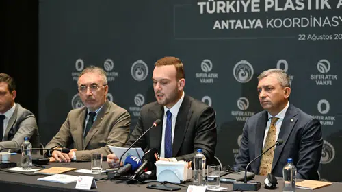 Antalya'da plastik atık zirvesi: Yerel çözümler İstanbul'a taşınacak