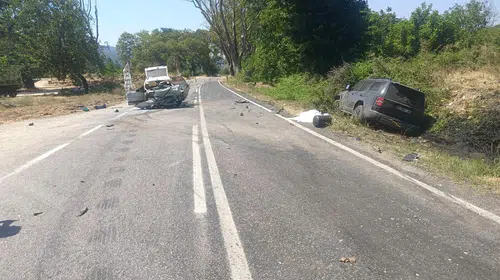 Manisa'da kafa kafaya çarpışma: İki kardeş hayatını kaybetti, 2 yaralı