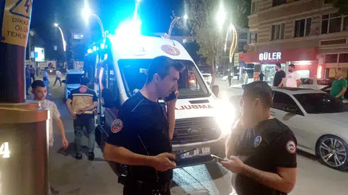 Aksaray'da kaldırım kavgası kanlı bitti: Yol verme tartışması bıçaklı saldırıya dönüştü