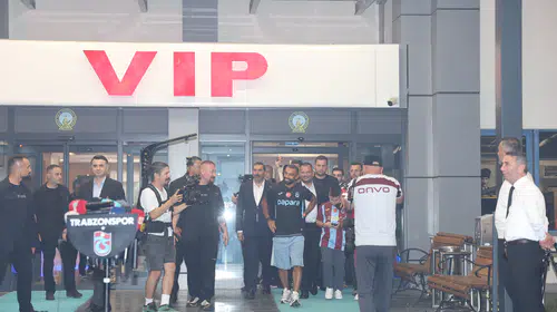 Mohamed Salah’ın gelişi Trabzon’da trafiği durdurdu