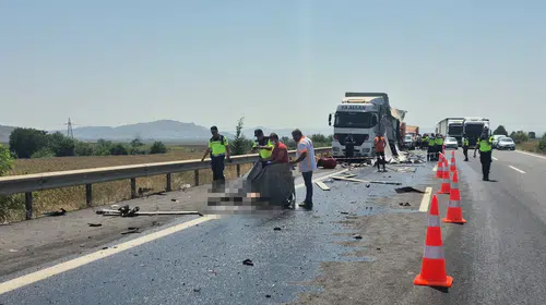 Adana'da otoyolda feci kaza: TIR şoförü hayatını kaybetti