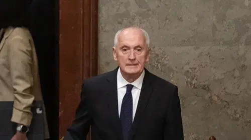 Macaristan'da Cumhurbaşkanlığı Koltuğuna Andras Baka Oturdu