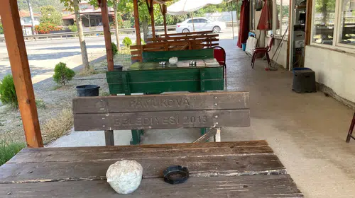 Kahvehane sahibini duygulandıran nezaket dolu not
