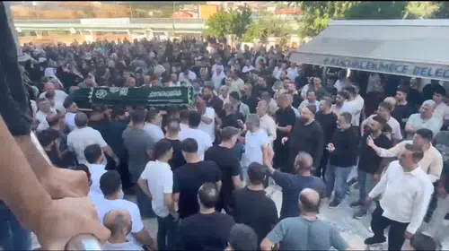 Küçükçekmece'de kafeye silahlı saldırı: İki yaralı hastanede yaşamını yitirdi