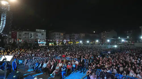 Sancaktepe'de Sanat Rüzgarı: 3. Kültür Sanat Festivali Coşkuyla Başladı