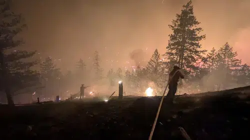 British Columbia bölgesinde yangın nedeniyle acil durum ilan edildi